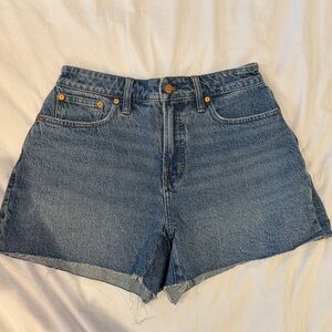 Madewell Curvy Perfect Jean Shorts – Medium Wash – Size 29